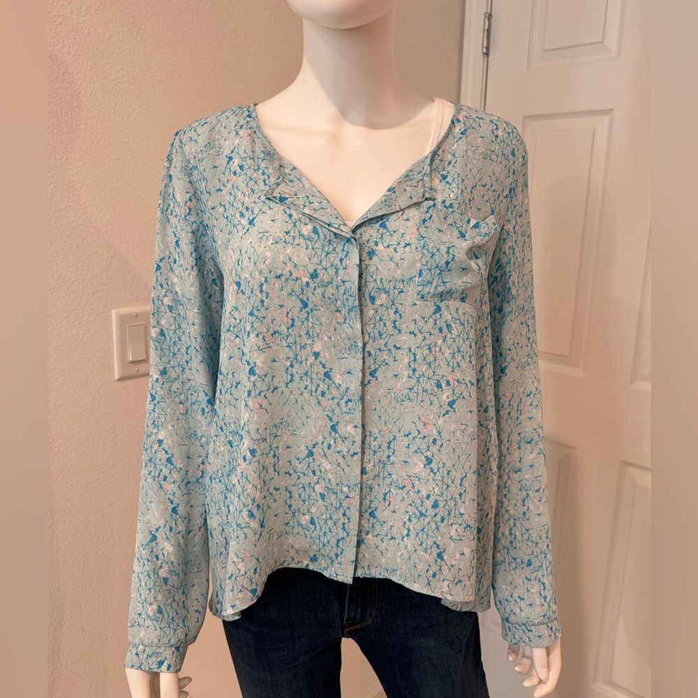 Chelsea28 Split Back Long Sleeve Blouse Light Blue Size S